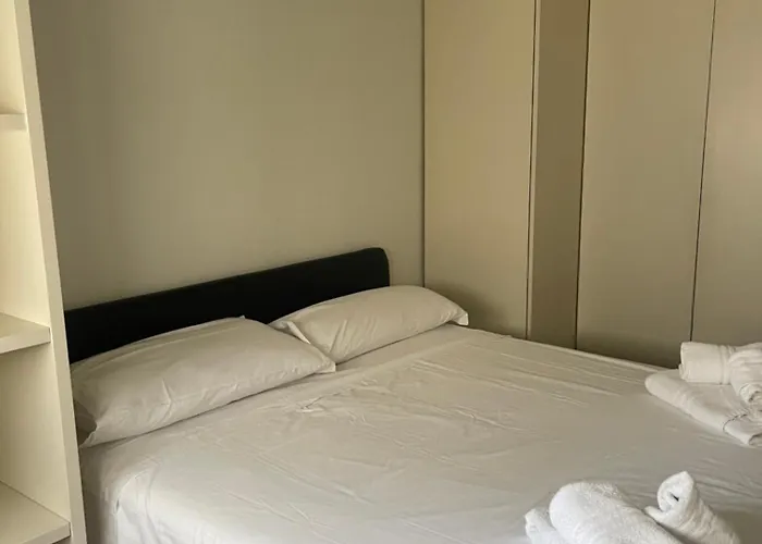 Roberto Exclusive Suite